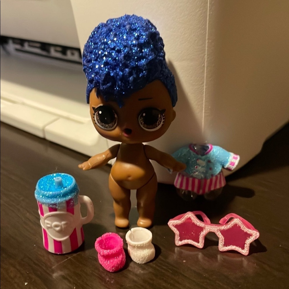 Lol surprise doll Sparkly